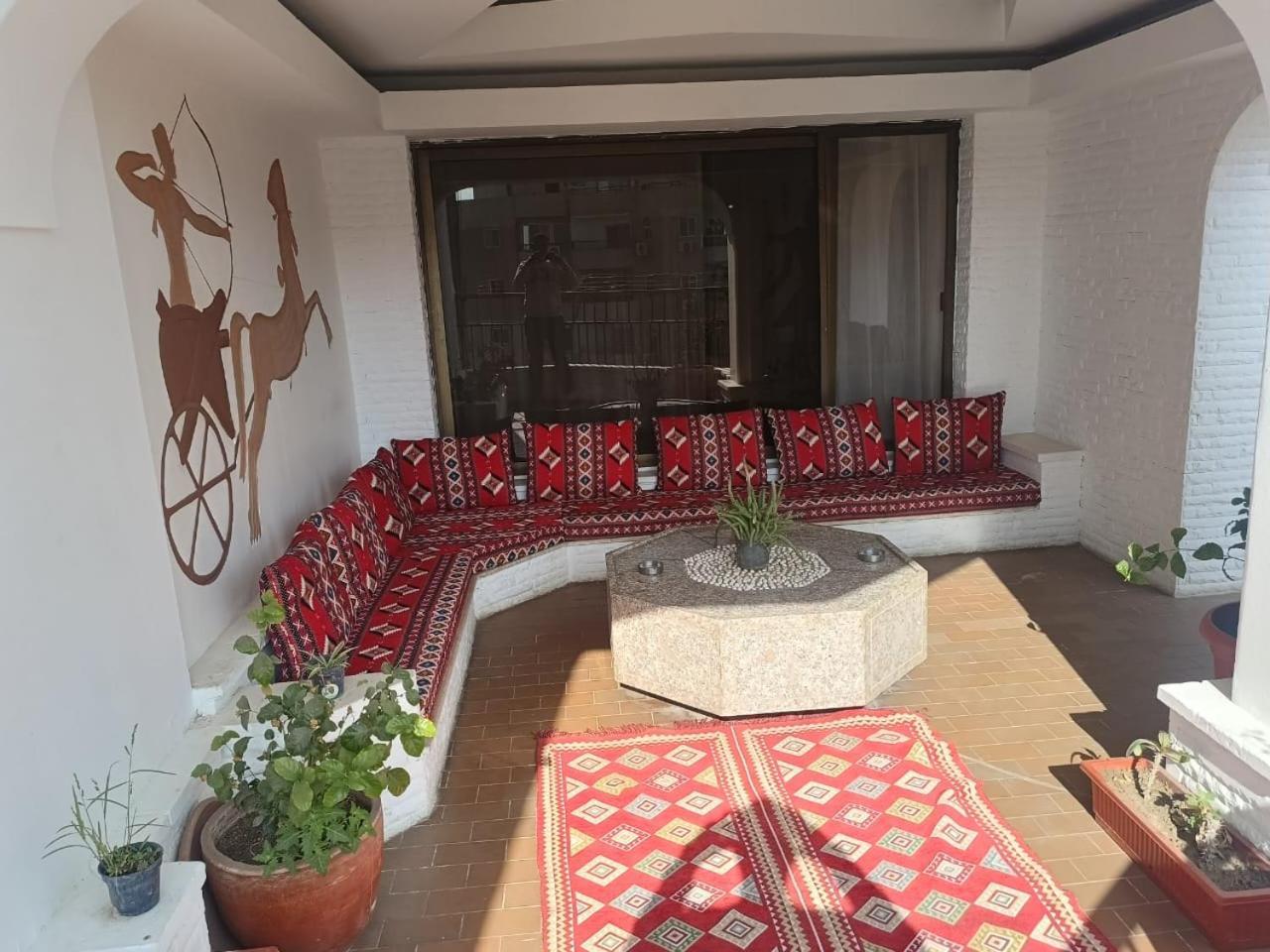 Pyramids Nights Hostel Kafret el-Gabal Exterior photo