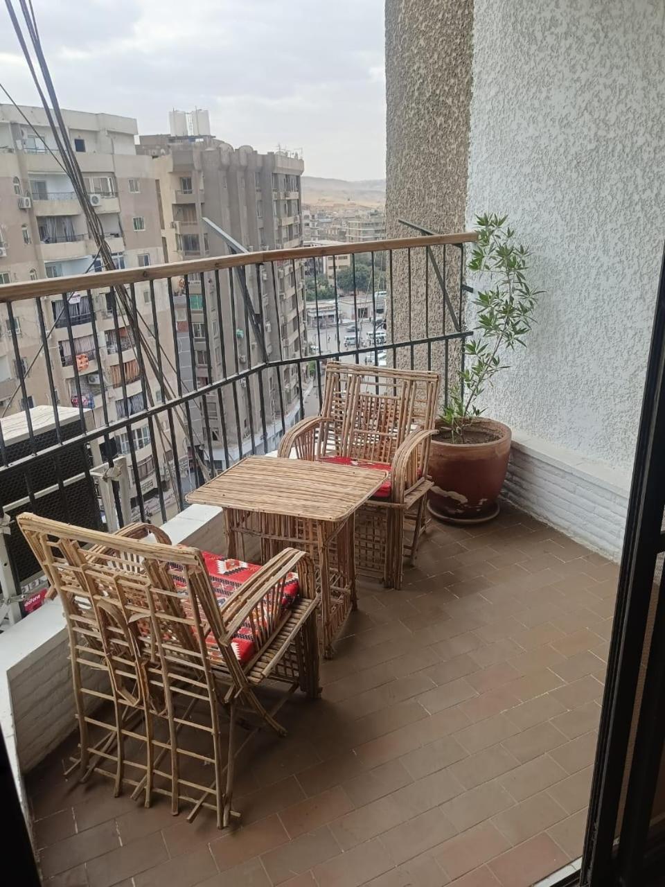 Pyramids Nights Hostel Kafret el-Gabal Exterior photo